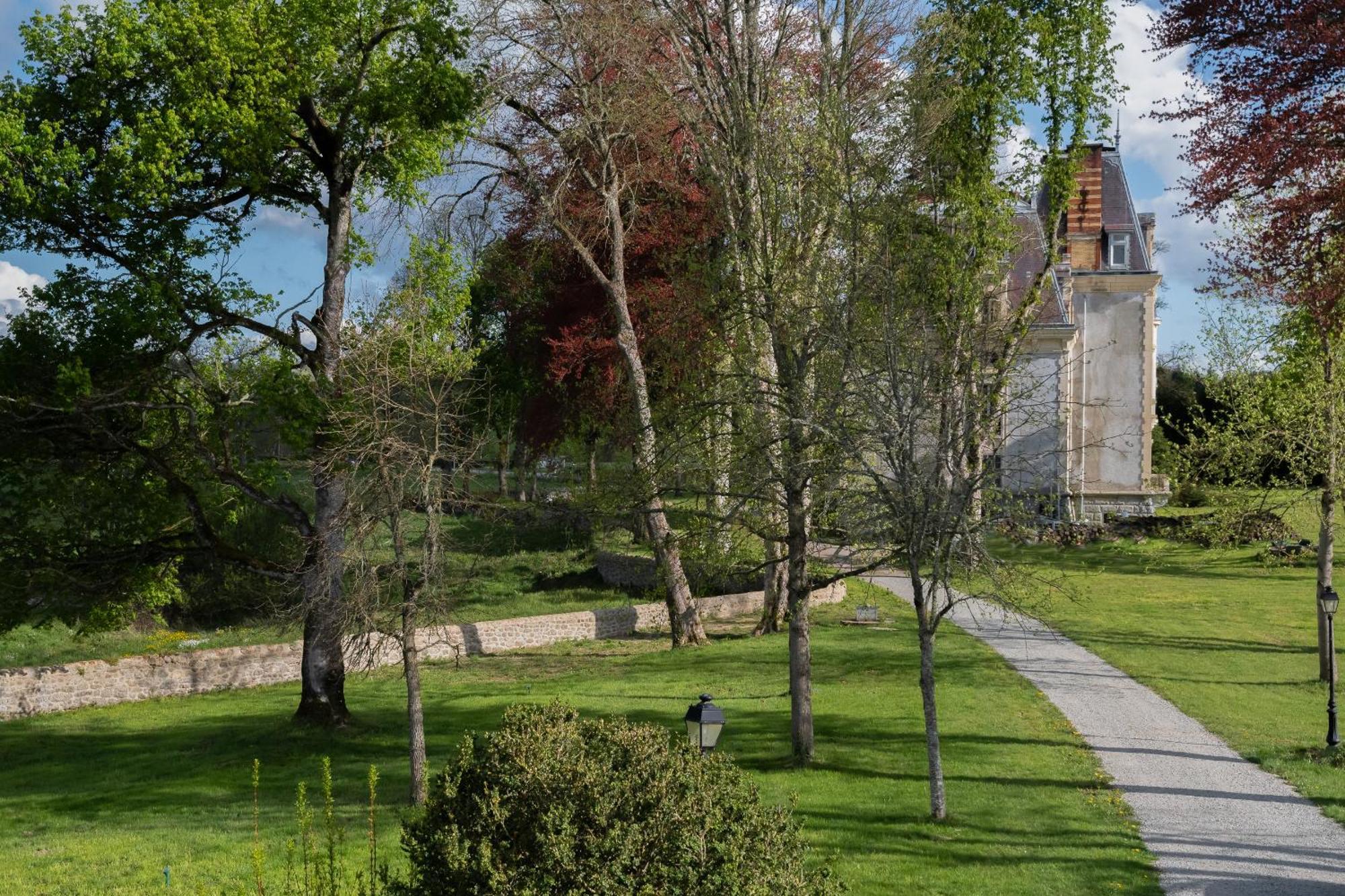 Chateau De Chazelpaud Saint-Bard Esterno foto